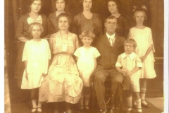 Lacey, Doc & Family 1921 LWA